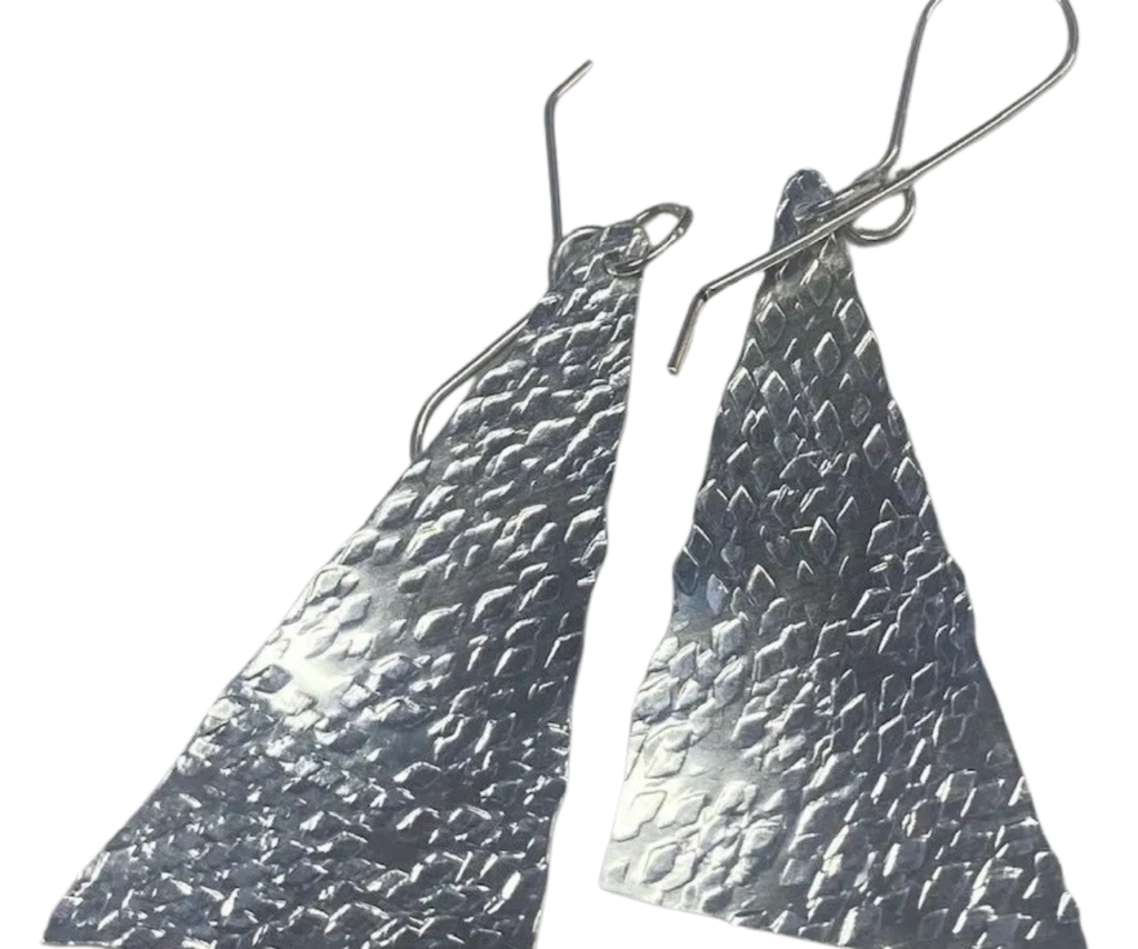 Hammered Earring and Ear Wire Class